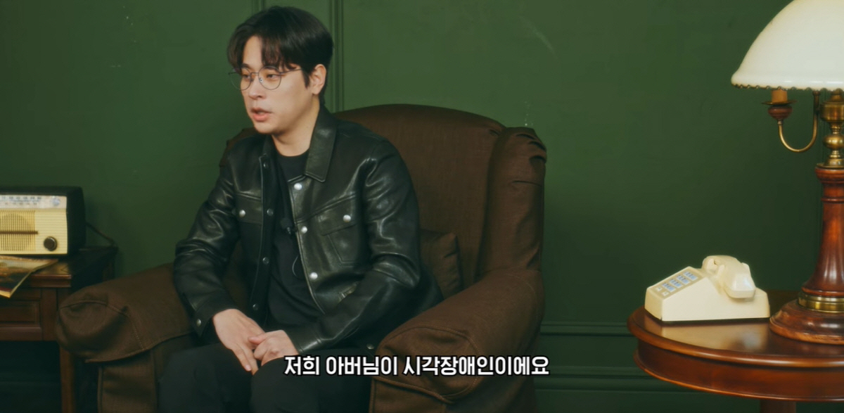 "시각장애인 父위해" 박정민, 목소리 재능기부→화면해설 상영회 '꾸준한 …