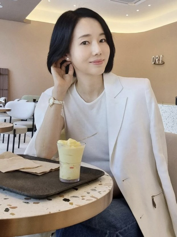 [SC이슈] 이정현, 194억 빌딩 매입→남편 병원개원…차원 다른 내조 …