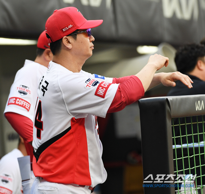 '천신만고 끝 위닝시리즈+5할 복귀' KIA 김종국 감독 "테스형, 기대…