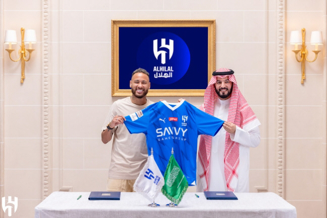 "잘있어, 강인" '알힐랄행' 네이마르, PSG 선수단과 마지막 인사, …