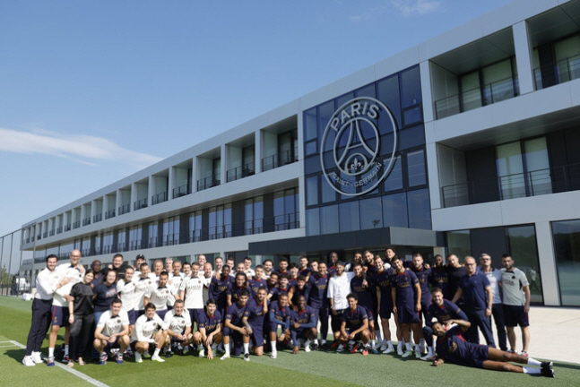 "잘있어, 강인" '알힐랄행' 네이마르, PSG 선수단과 마지막 인사, …