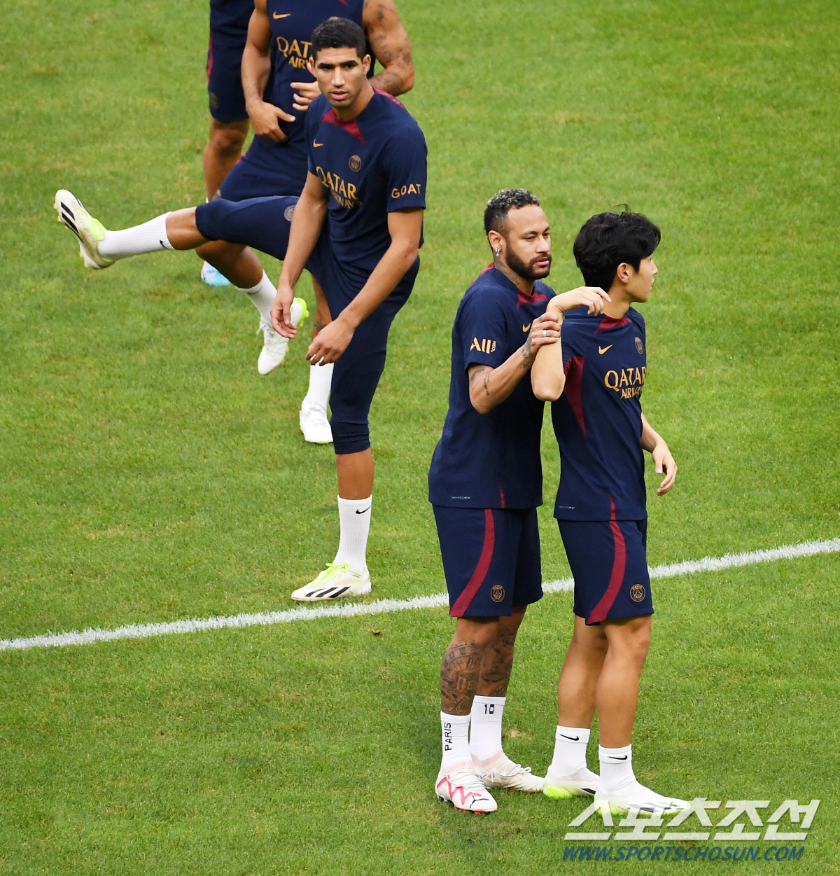 "잘있어, 강인" '알힐랄행' 네이마르, PSG 선수단과 마지막 인사, …
