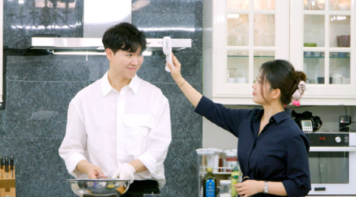 박수홍 "나 만나서 아나운서 시험 포기한 ♥김다예, 정말 미안해" 뭉클 …