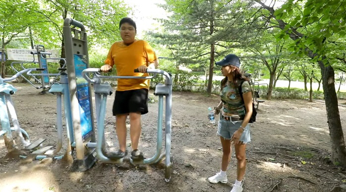 오윤아 "아들, 키 6cm 폭풍 성장..너무 먹어서 10kg 다이어트가 …