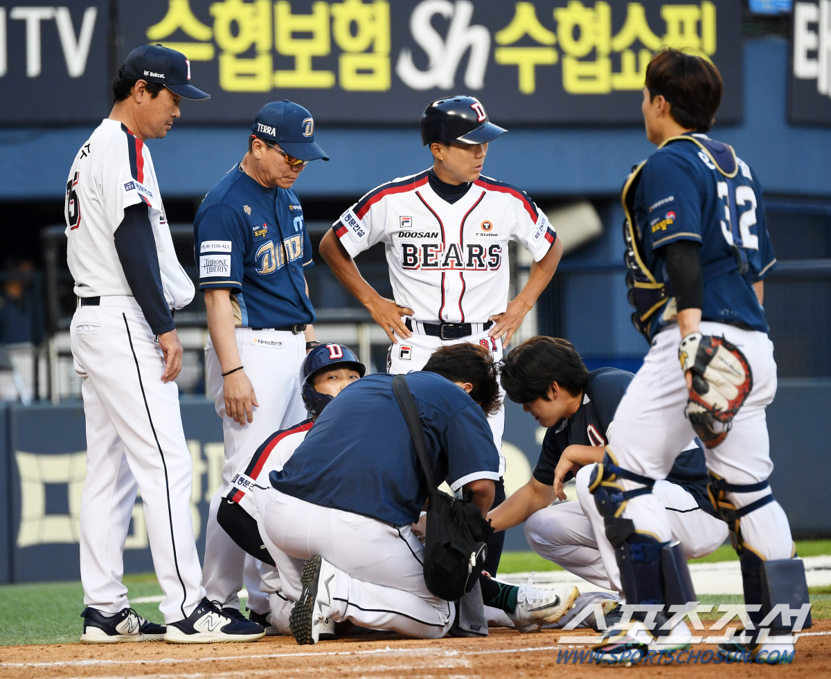 '가슴 철렁' 홈에서 충돌한 포수와 3루주자, 연패 끊기 위해 몸을 날린…