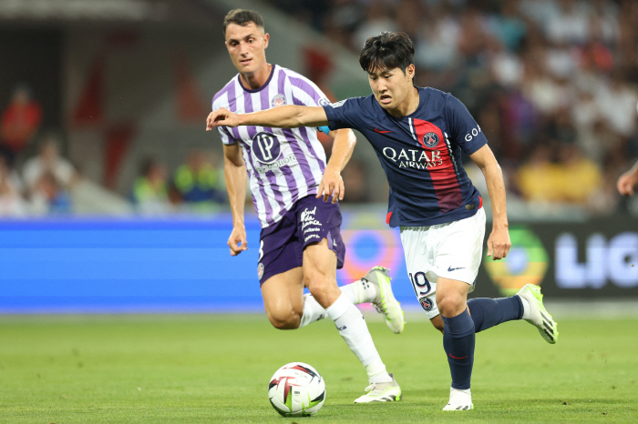 아직 설익은 이강인 포함된 세대교체, PSG 결국 '교체→스스로 만든 PK 골' 음바페밖에 없다