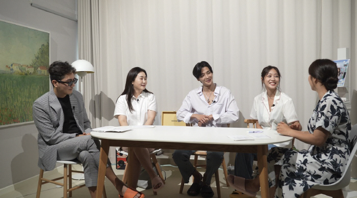 조보아 "로운, 아기 같고 애교 많아" 심쿵 귓속말까지…'달달 케미' (…