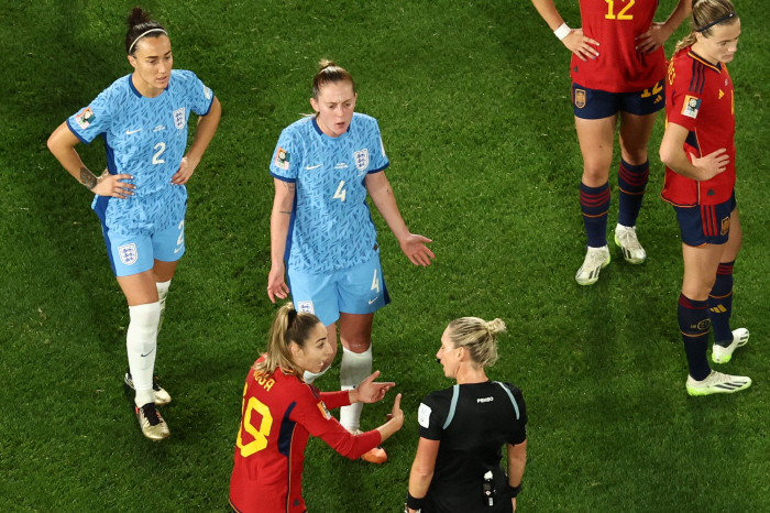'무적함대' 스페인 첫 우승, '축구종가' 잉글랜드 1대0 제압…'남녀 …