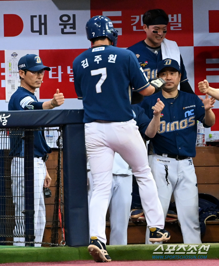 손아섭 폭풍 4안타→김주원 역전타+쐐기포! '태너 韓데뷔 첫승' NC, …