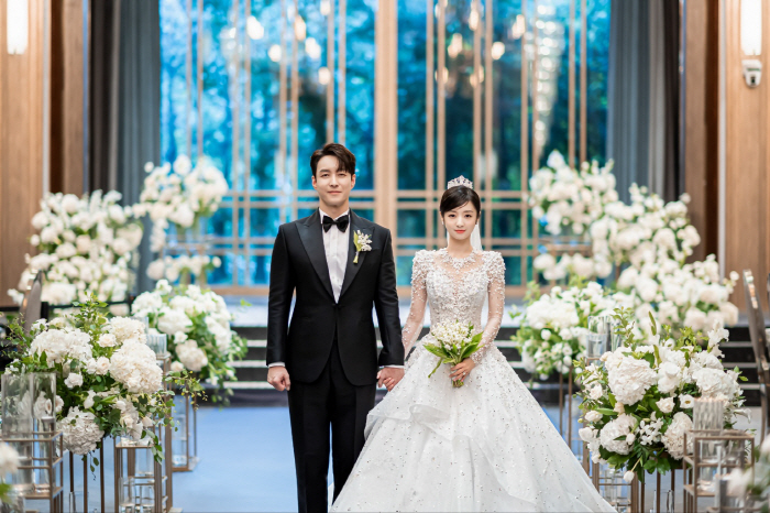심형탁♥사야, 결혼 본식 사진 공개…"아내 위해 강한남편 될 것"[화보]