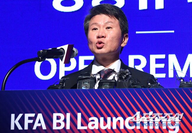 [김성원의 센터서클]대한축구협회는 언제까지 헛발질만 계속 할 것인가