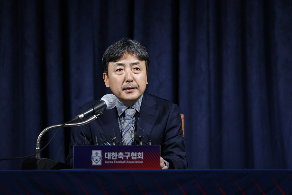 [김성원의 센터서클]대한축구협회는 언제까지 헛발질만 계속 할 것인가