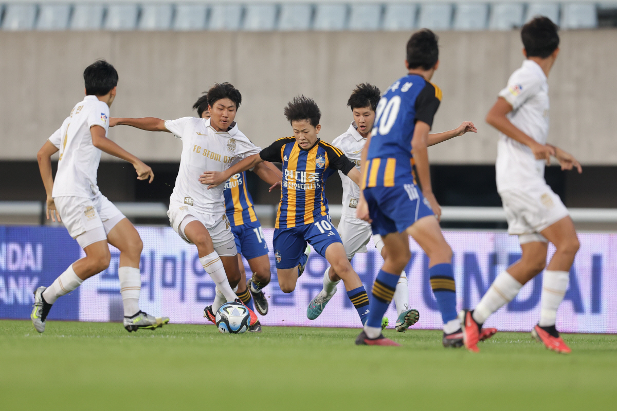 [현장리뷰]'K리그 챔피언' 울산 유스, U-15 챔피언십 최초 우승…서…