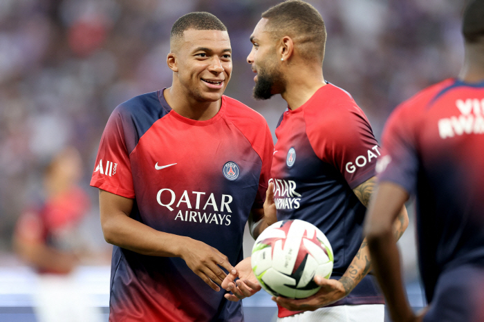 PSG 1군 복귀한 '이강인 파트너' 음바페, 파리올림픽 대표팀 지휘봉 …
