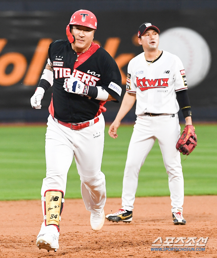 '내친김에 1위 도전' 천적 KIA에 8대4 역전승 4연패 탈출 KT, …