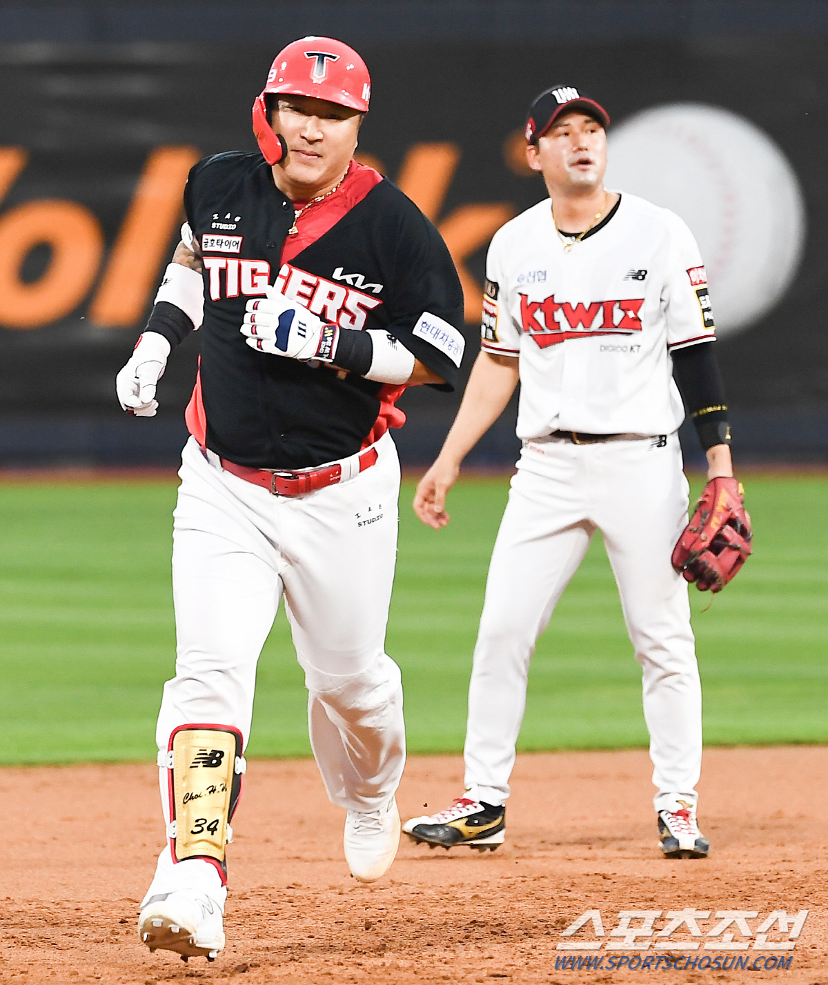 '내친김에 1위 도전' 천적 KIA에 8대4 역전승 4연패 탈출 KT, …