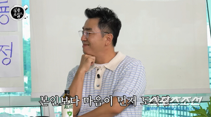 '무빙' 류승룡, 딸 고윤정 "워낙 인형 같이 생겨 어려울 거라 생각"……