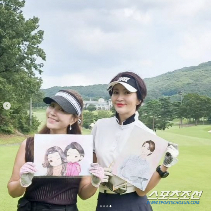 '30살 연하남♥'최명길, 비결은 대형 자외선 차단 패치? 30대 뺨치는…