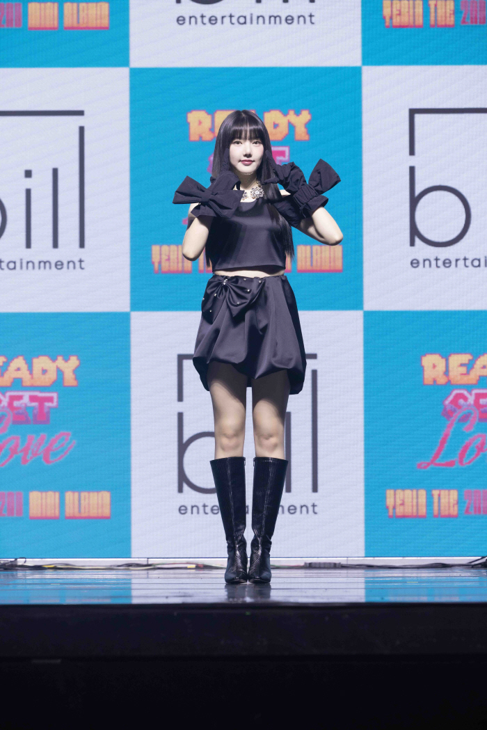 [SC현장] "돌고래 고음 장착"…예린, 여자친구 완전체 그리움 안고 레…