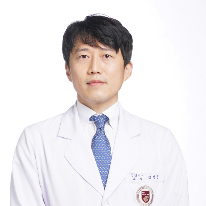 허리디스크 수술해야 하나? 이럴 땐 꼭 받아야