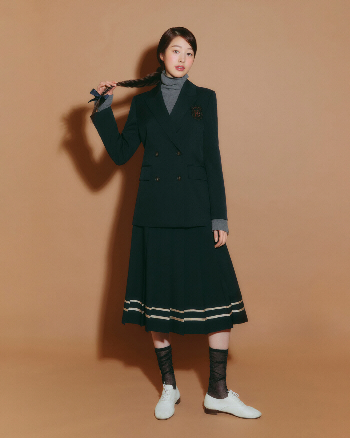 장다아, '장원영 언니' 아닌 '신인배우'…"사랑스럽고 우아한 외모" […
