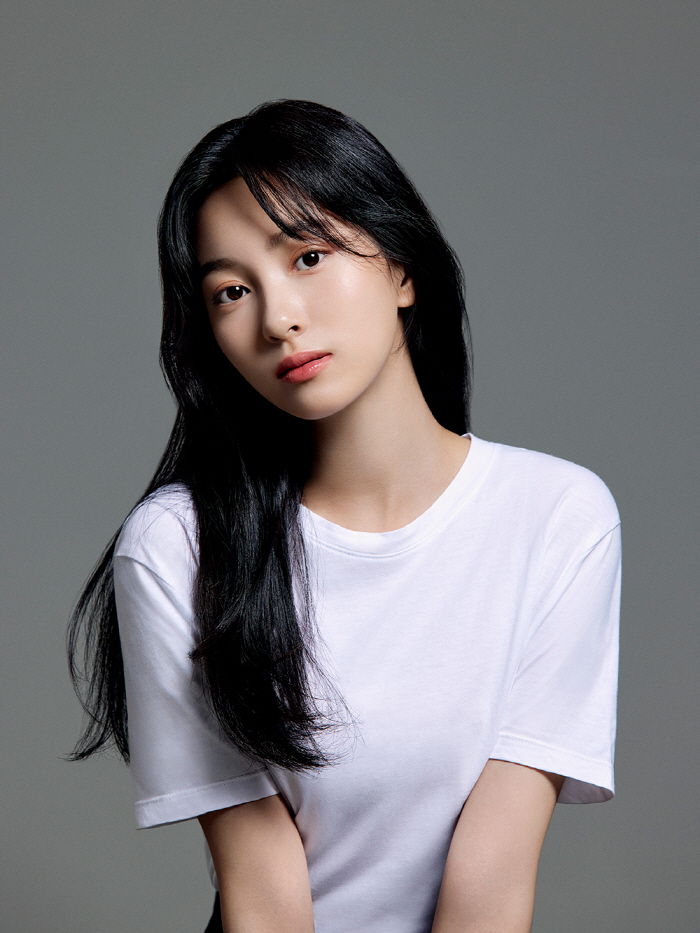 갈소원, 17세에 완성형 비주얼…성숙한 분위기에 못 알아볼 뻔