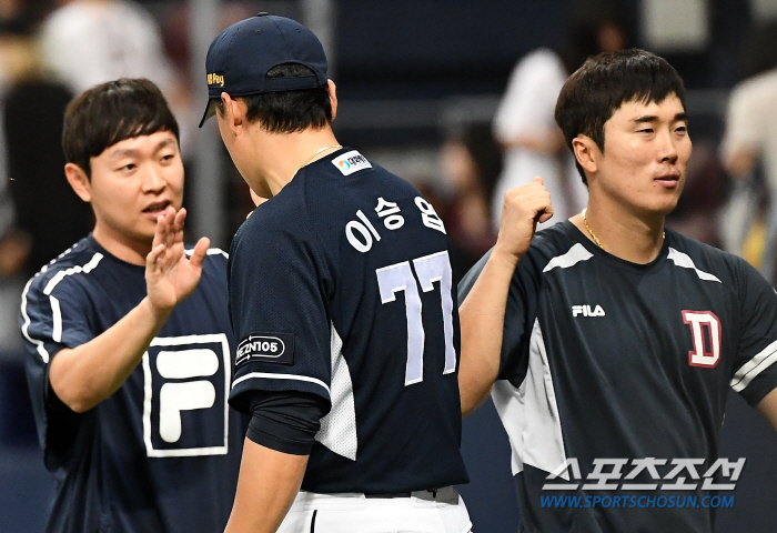"공수 최고의 모습…1400G 출장 축하" 2연승 중심 '캡틴'이 있었다