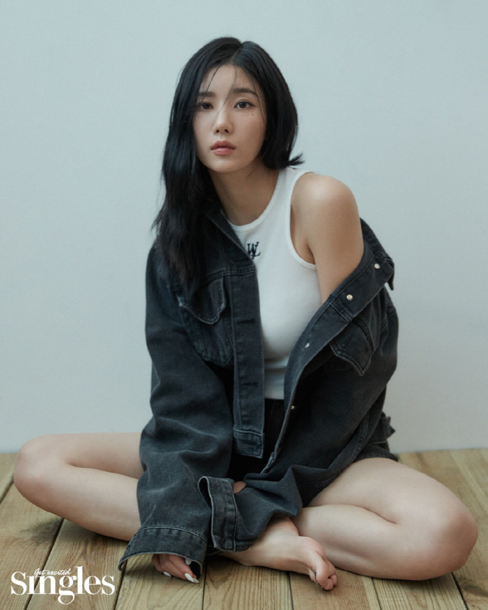 권은비 "'워터밤'위해 의상 10벌 이상 입어봐…다양한 각도로 물 맞아보…