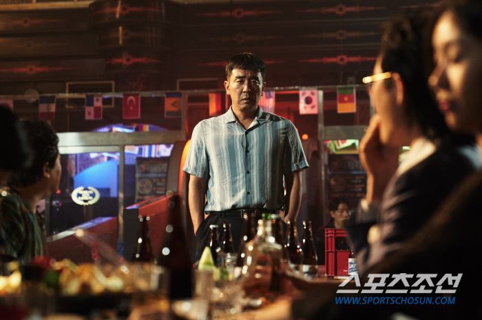 [이정혁의 수다톡톡]주 2편 공개 '무빙', 감질나지 않나요? '쫀쫀 스…