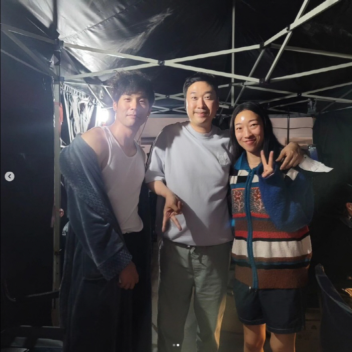 최다니엘, 안재홍X이한별과 '마스크걸' 회식 중…싱크로율 200% '만찢…