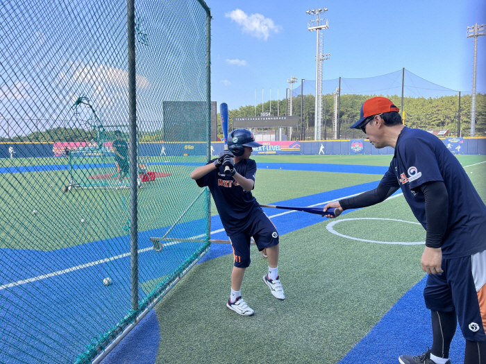 레전드와 함께 한 풀뿌리 야구 기본기 다지기, 2023 KBO 넥스트레벨…