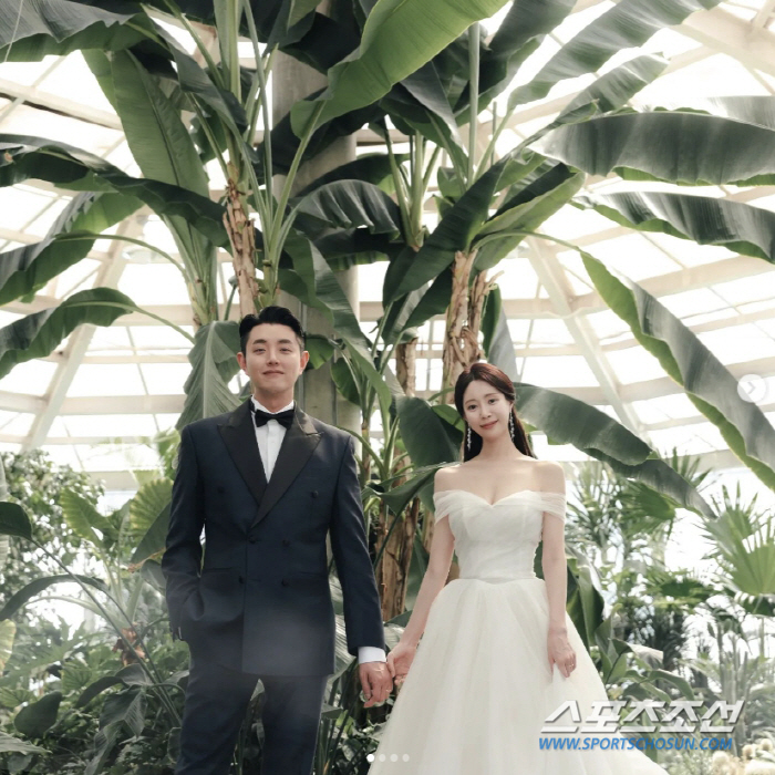 [공식]뮤지컬 배우 이지유, '9월 결혼' 발표…"인생 가치관까지 기꺼이…