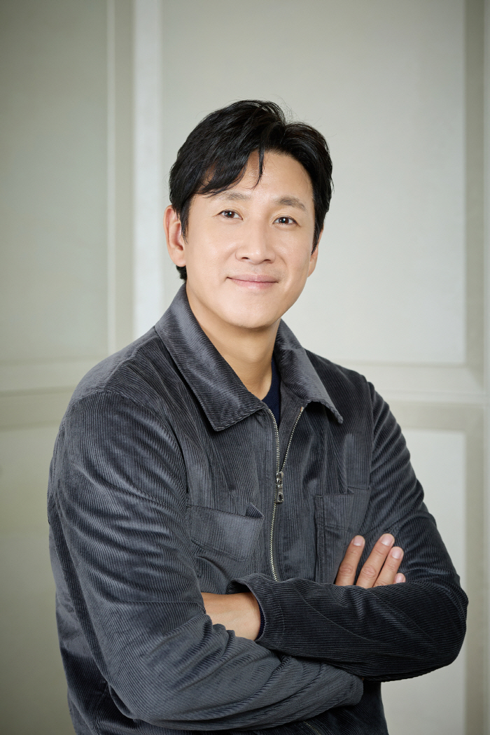 [인터뷰①] 이선균 "신인 유재선 감독, '봉준호 키드' 기대치 높았다"…