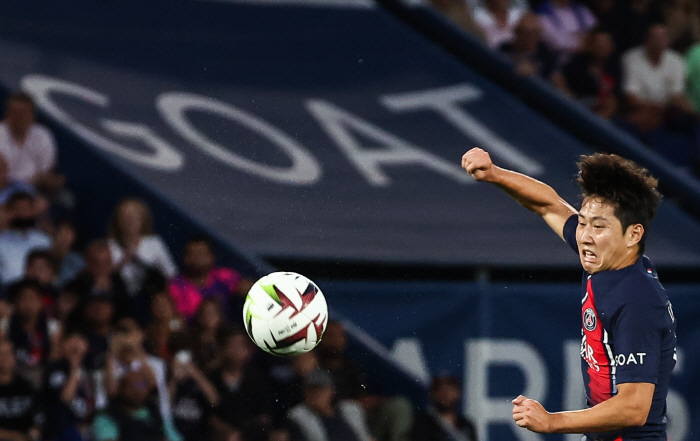 'LEE는 PSG 대박 영입!' 이강인은 PSG 아시아 시장 공략 핵심.…
