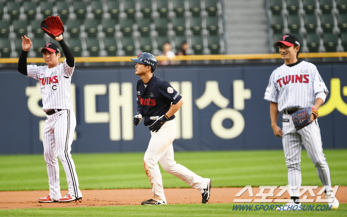 가장 이상적인 시나리오, 켈리 QS+고우석 SV…LG, 엘롯라시코 완승……