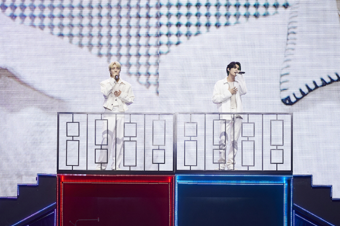 NCT 단체 콘서트 대성황…대체불가 'NCT 브랜드' 파워 입증