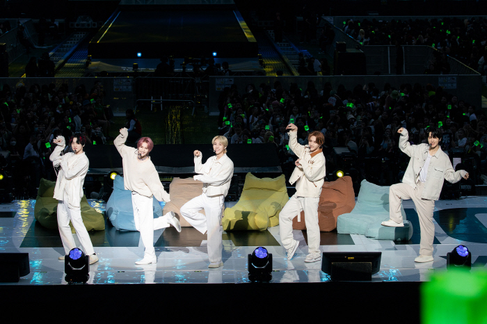 NCT 단체 콘서트 대성황…대체불가 'NCT 브랜드' 파워 입증