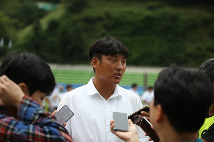 '3관왕' 전성시대 연 박규선 한남대 감독 "전국체전 남았다, '그랜드 …