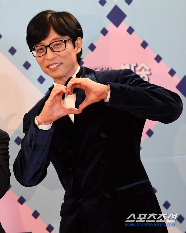 [SC줌人]유재석, 국민 MC라도 '놀면 뭐하니?'…데뷔 33년차의 '무…
