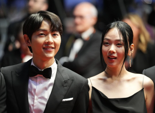 비비, 송중기와 영화 '화란' 칸 입성 언급 "연기 재능 없다"(피식대학…
