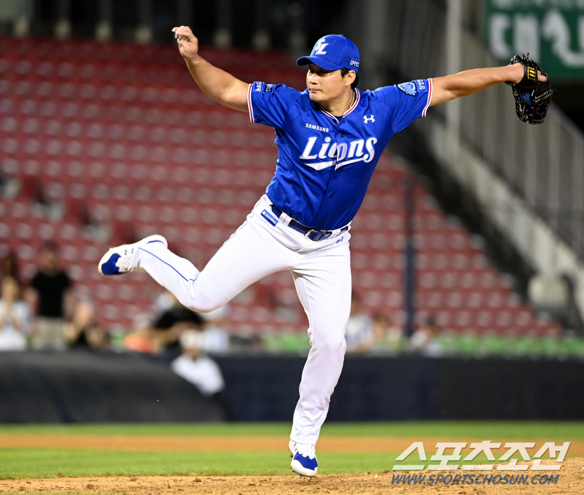 8월에만 10SV·세이브율 100%…'끝판대장'의 끝나지 않은 도전, 4…