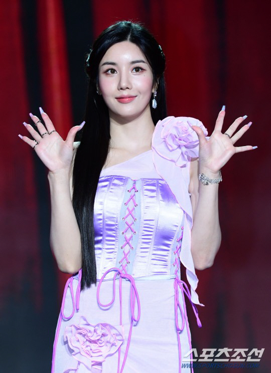 권은비 측 "성희롱·사생활 침해 확인, '법적 대응' 선처 없다" [전문…