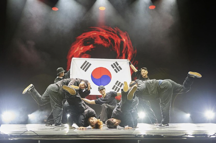 진조그루 "성폭력 가해 멤버 탈퇴조치…피해자 배려 못해 죄송, 활동중단"