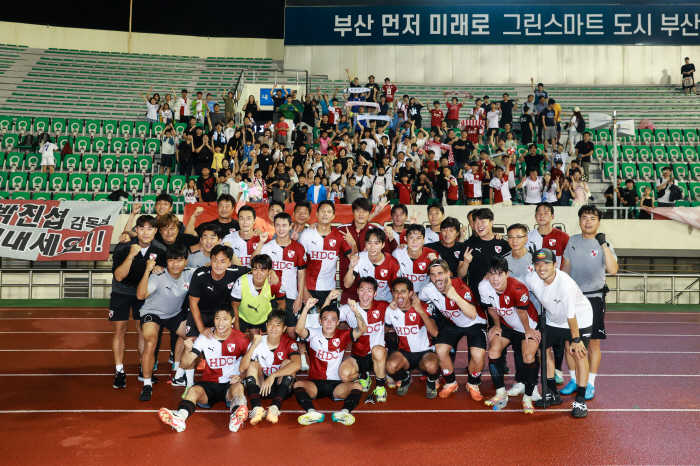 '1위가 눈앞에' 부산 아이파크, 안양 원정에서 선두 탈환 정조준