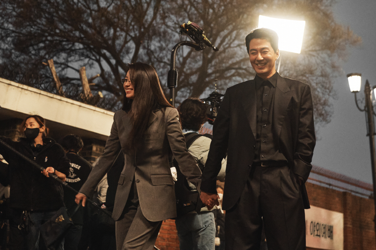 한효주♥조인성 공중부양 키스신 비하인드 썰 풉니다 ('무빙')