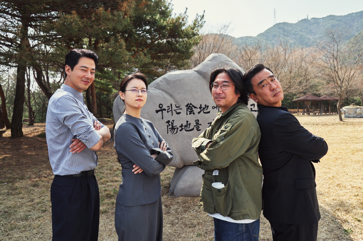 한효주♥조인성 공중부양 키스신 비하인드 썰 풉니다 ('무빙')