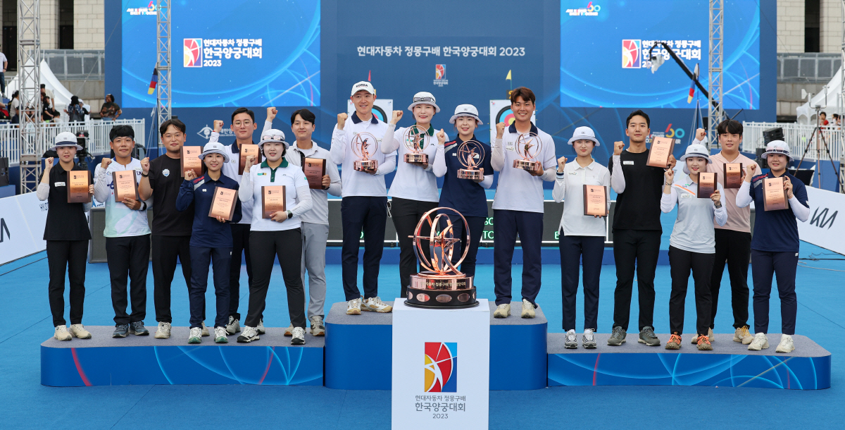 [현장에서]"한국 양궁은 세계 최고" AG 앞두고 위기설, '금빛' 레전…