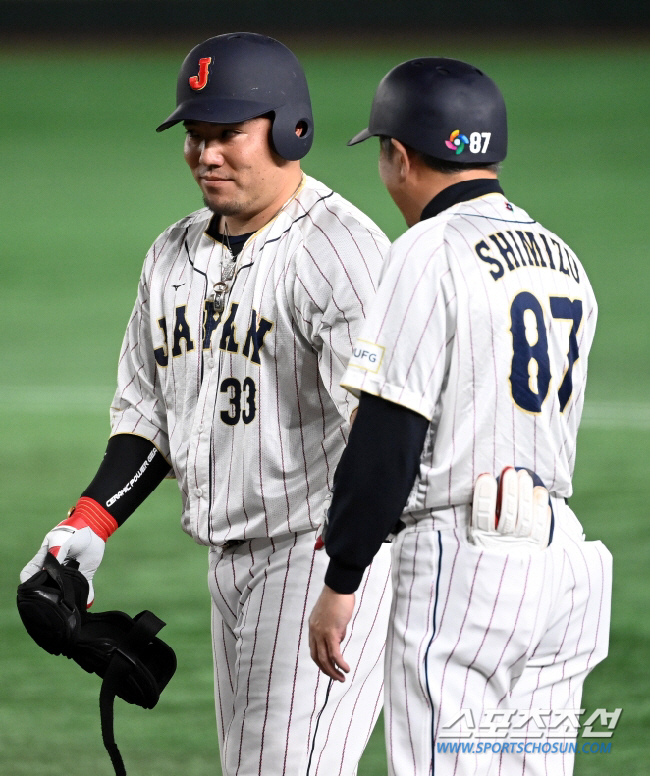 'WBC 우승→성폭행 기소' 몰락한 홈런왕, 불기소 처분 후 다시 훈련 …