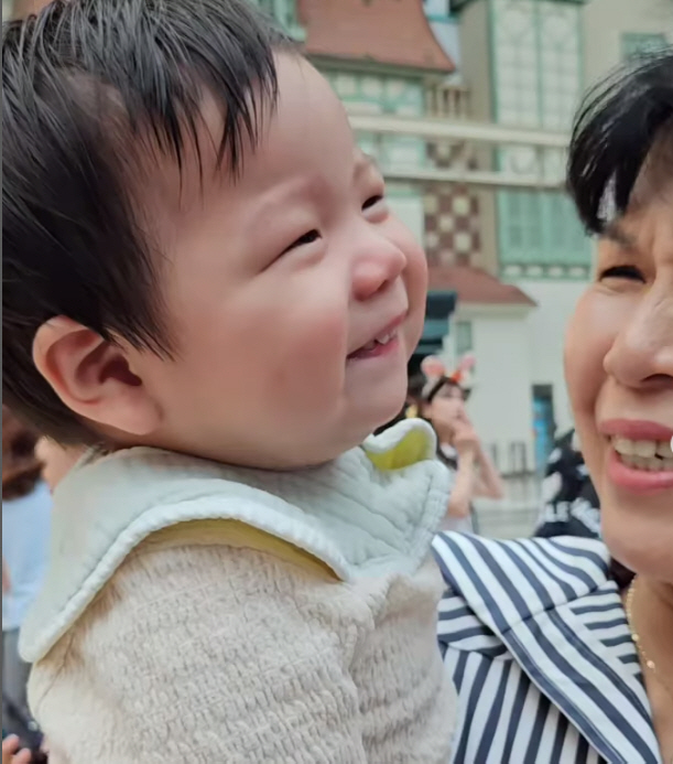 아빠 제이쓴인가 할머니인가…'준범이도 헷갈릴 비주얼'에 홍현희 "아빠와 …