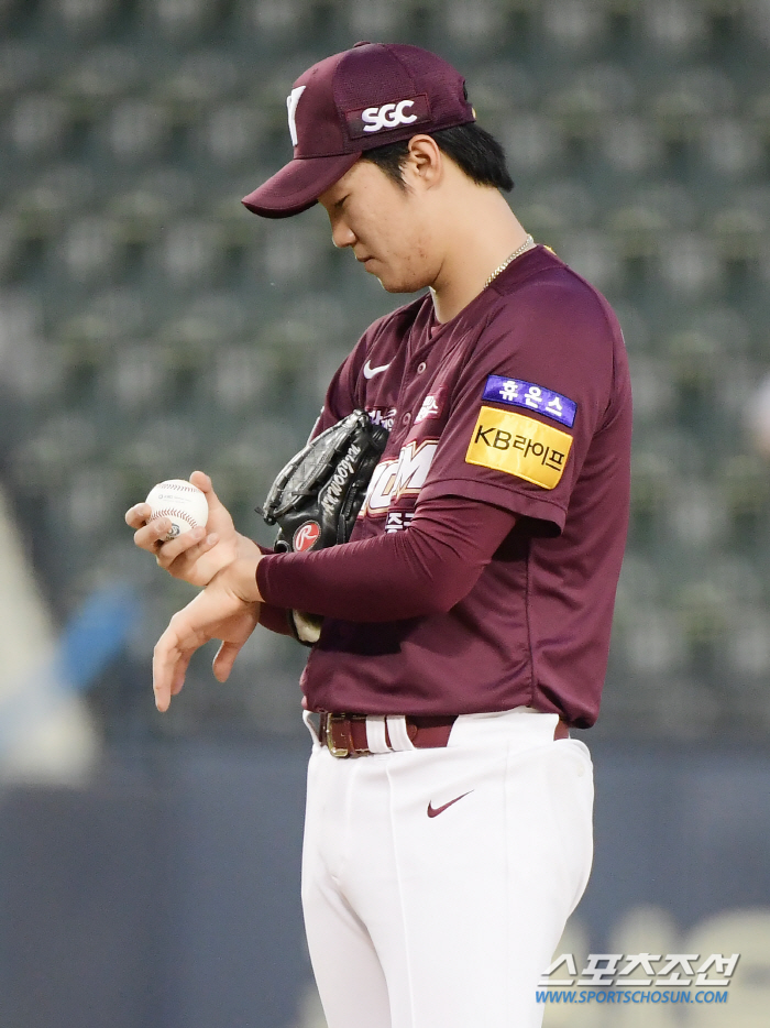 KBO 투타 No.1 수술 공백→'질문왕' 장타니가 메울까? "옛날 생각…